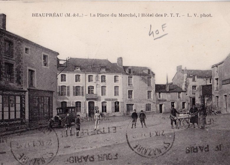 PANNEAU PATRIMOINE VALLÉE DE L’EVRE : CENTRE HISTORIQUE DE BEAUPRÉAU