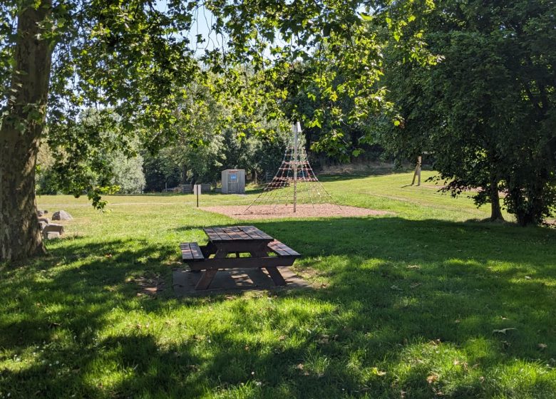 Aire de pique-nique La Coulée de l’Avoye à Saint-Rémy-en-Mauges