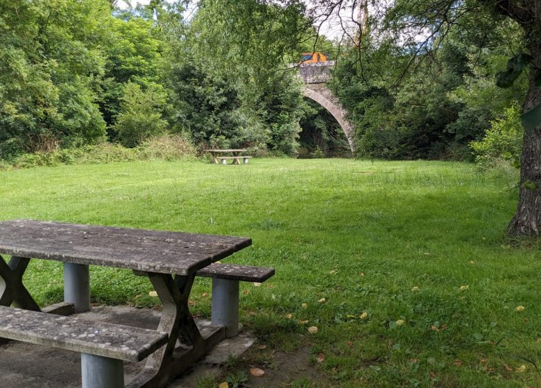 Aire de pique-nique Pont de Bohardy à Montrevault