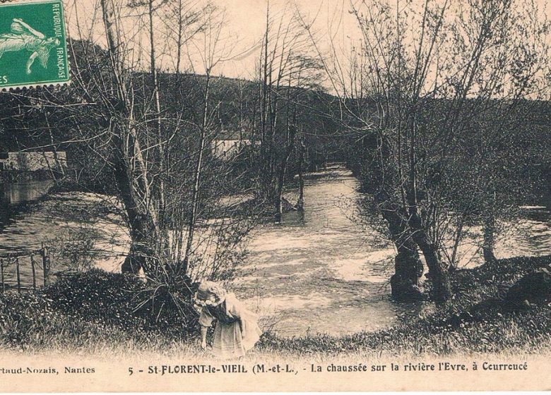 Déambulation dans le village meunier de Courossé